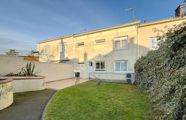 Maison Saint Pierre Montlimart 5 pièce(s) 146 m2