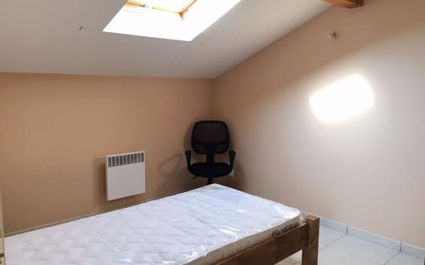 Appartement à louer    1 pièce •  Bures-sur-Yvette