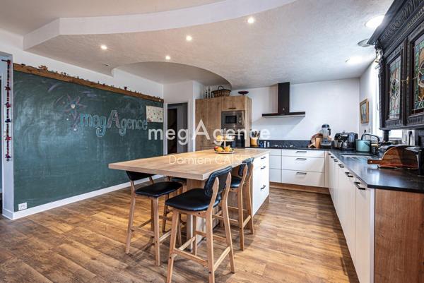Maison à Louannec, 22700 - 9 pièces 200m²