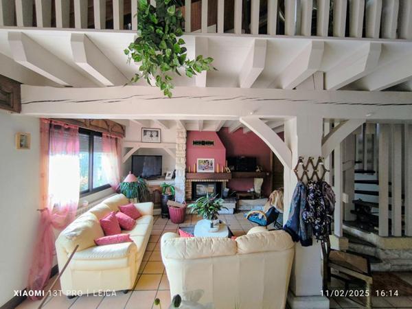 Ensemble immobilier Maison Hinx 5 pièce(s) 185 m2 plus hangar 250 m2