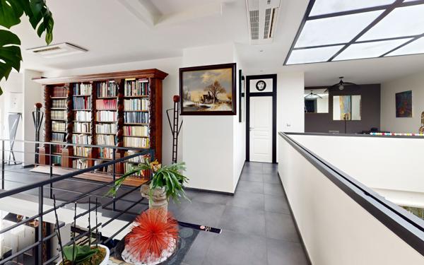 Appartement à vendre    4 pièces • 223,56 m2 Toulouse