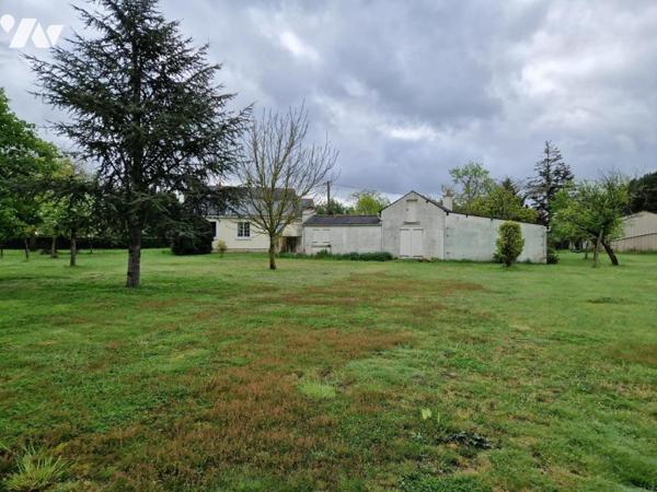 2 MAISONS DE CAMPAGNE AVEC DEPENDANCES 