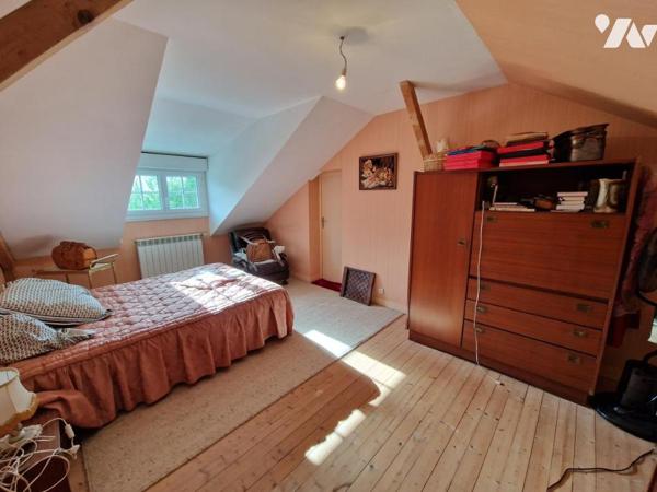 2 MAISONS DE CAMPAGNE AVEC DEPENDANCES 