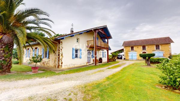 Maison de caractère 288 m² avec dépendance et sans voisins