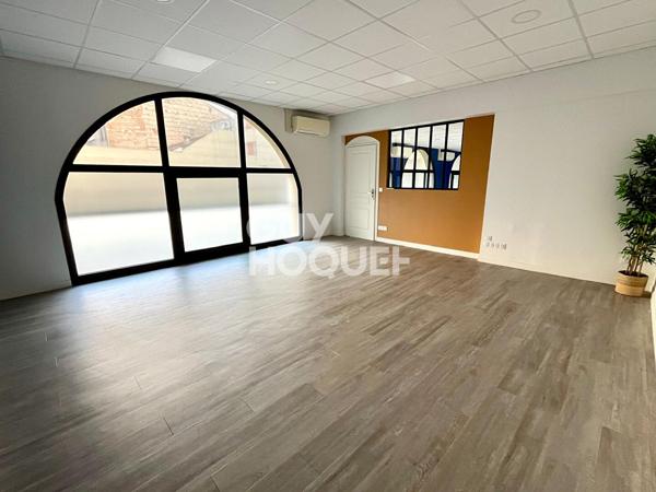 Local commercial Agen  centre ,170 m2 avec 3 entrées indépendantes