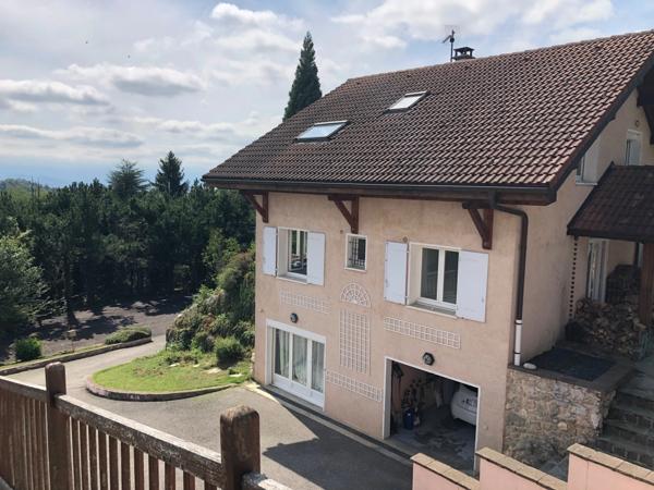 Maison à louer 6 pièces  ()