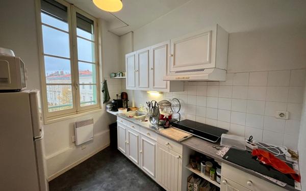 Appartement à vendre    3 pièces • 65 m2 Castres