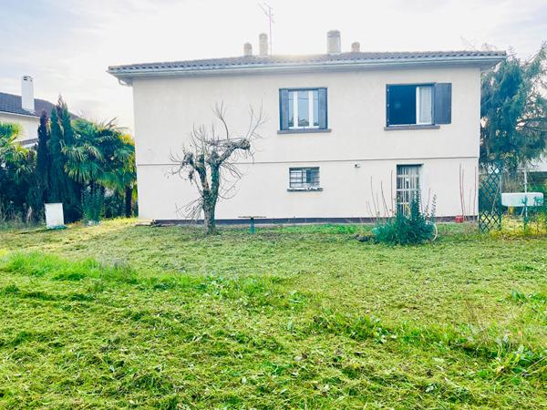 47300 VILLENEUVE SUR LOT A Villeneuve/Lot, maison d'environ 83m² avec jardin et garage
