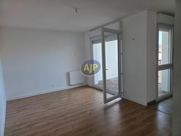 Appartement à louer Nantes : 2 pièces, 40m² avec 1 chambre(s) à 603€ - AJP Immobilier Nantes Sud