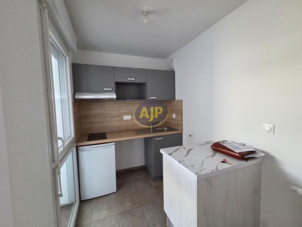 Appartement à louer Nantes : 2 pièces, 40m² avec 1 chambre(s) à 603€ - AJP Immobilier Nantes Sud