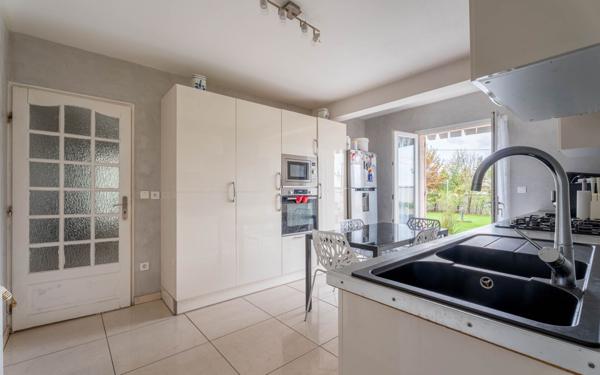 Maison à vendre    8 pièces • 210 m2 Dardilly