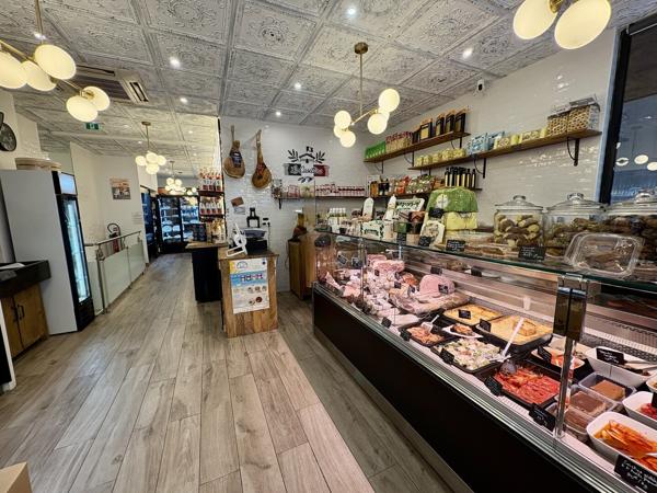Local Commercial au coeur au quartier Becon Courbevoie 769 000 €