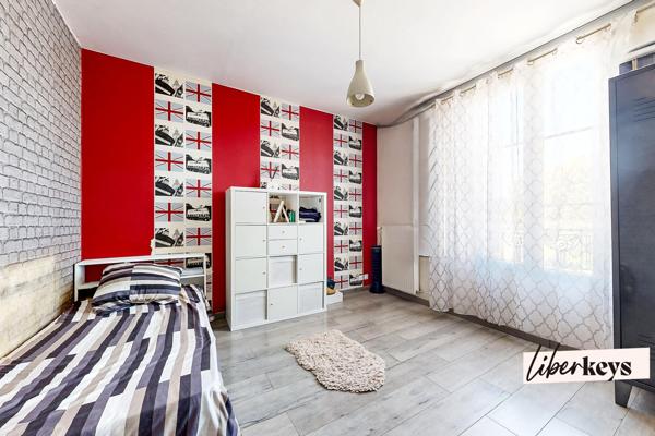 Maison de caractère - 172 m² - 6 pièces - Terrain 757 m² - Claye-Souilly - Quartier résidentiel calme