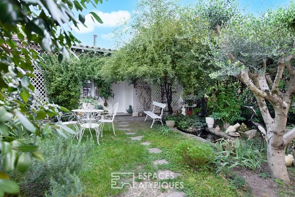 Elégante villa des années 30 et son jardin intimiste