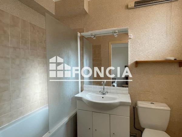 Location Appartement 2 pièces 30.1 m² - 93 ROUTE D'ORBEC Lisieux 14100