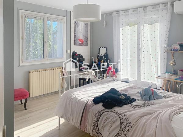 Maison 180 m2 familiale avec piscine et grand terrain