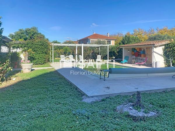 Maison 180 m2 familiale avec piscine et grand terrain