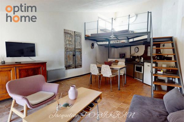 Appartement T2 en duplex au coeur de LOURMARIN (84)- authenticité et charme