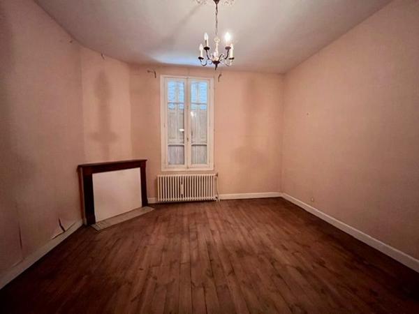 Maison 93 415 € Capdenac 7 p 209 m² DPE F