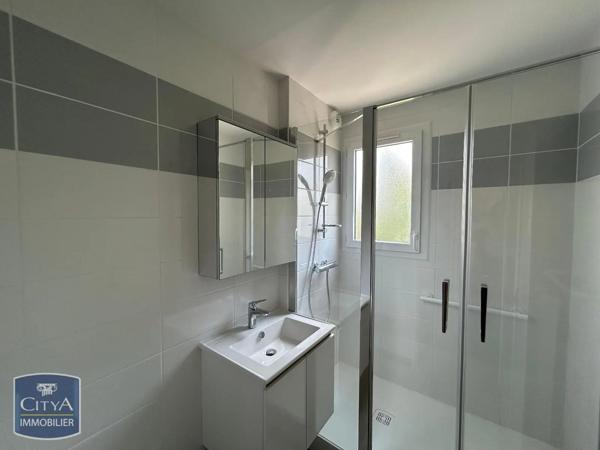 Appartement à louer 3 pièces 65.3m² Nevers (58000)