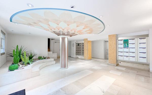 Appartement à vendre    2 pièces • 40,97 m2 Cannes