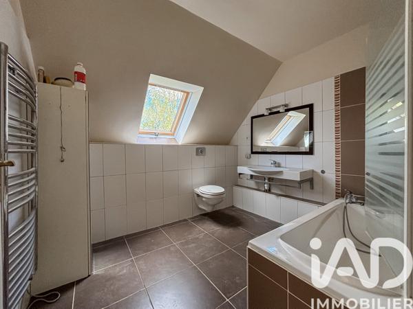 Maison à vendre 6 pièces 139 m² Saint-Pierre-lès-Nemours