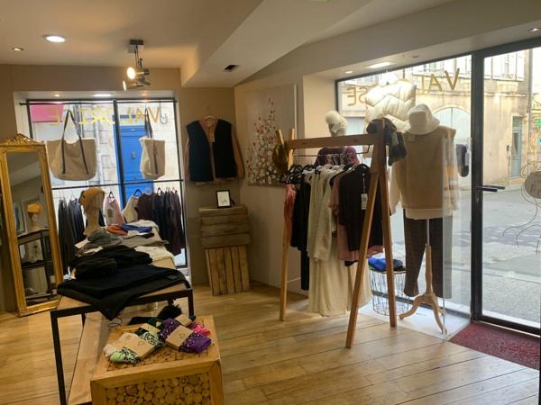 DROIT AU BAIL  LA ROCHELLE PROCHE MARCHE