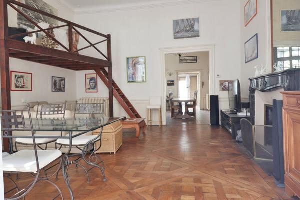 NANTES HYPER CENTRE-T4-125m²-Balcon,  
Nantes 44000