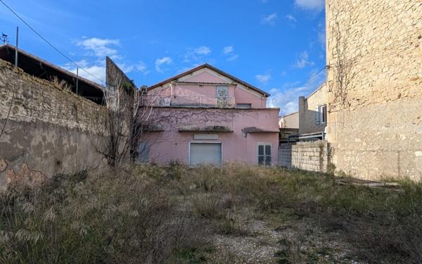 Maison à vendre    4 pièces •  Saint-Gilles