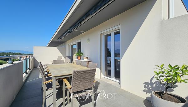 Appartement Saint Cyprien 4 pièces 98 m2 avec terrasses et garage
