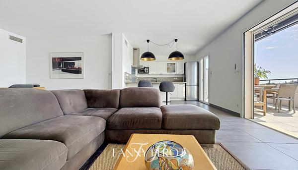 Appartement Saint Cyprien 4 pièces 98 m2 avec terrasses et garage