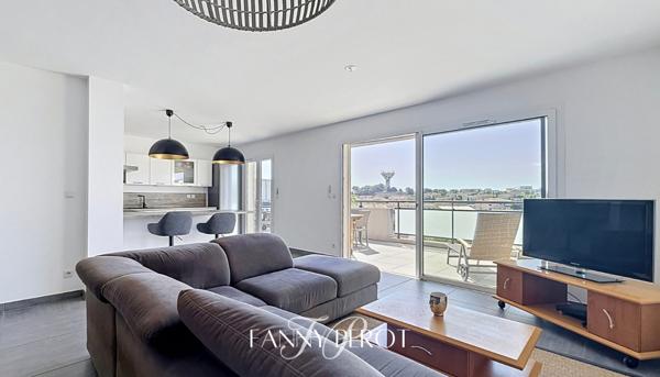 Appartement Saint Cyprien 4 pièces 98 m2 avec terrasses et garage