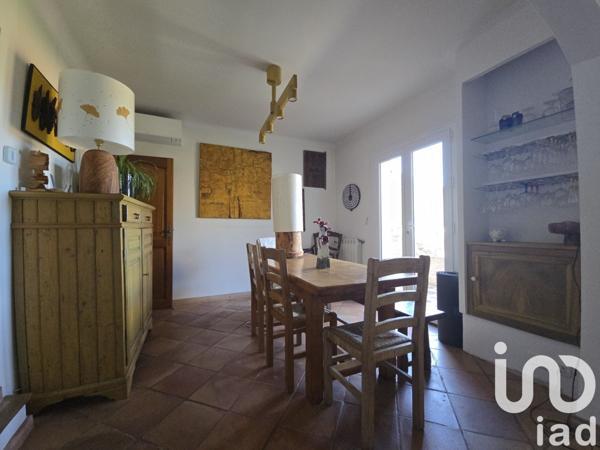 Maison à vendre 7 pièces 180 m² Le Revest-les-Eaux