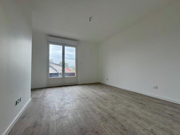 Duplex F5 rénové à Valdoie – 88 m², 2 terrasses, garage et stationnement privé