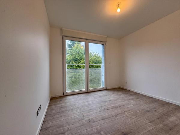 Duplex F5 rénové à Valdoie – 88 m², 2 terrasses, garage et stationnement privé