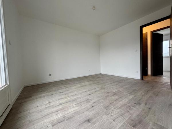 Duplex F5 rénové à Valdoie – 88 m², 2 terrasses, garage et stationnement privé