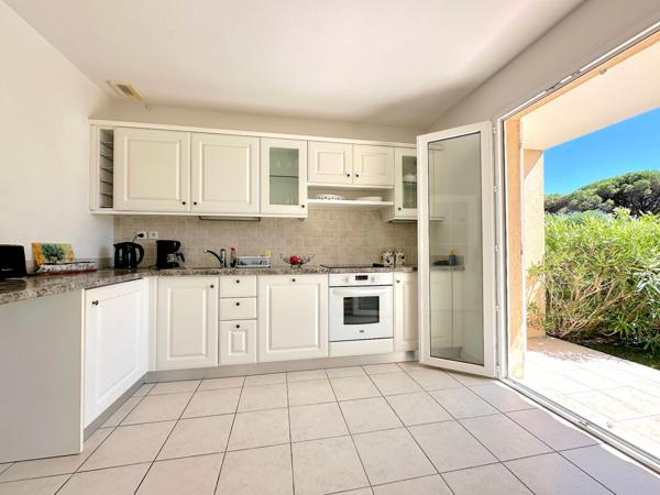 MAISON DE 76 M2 AVEC GARAGE ET PARKING DANS RESIDENCE AVEC PISCINE