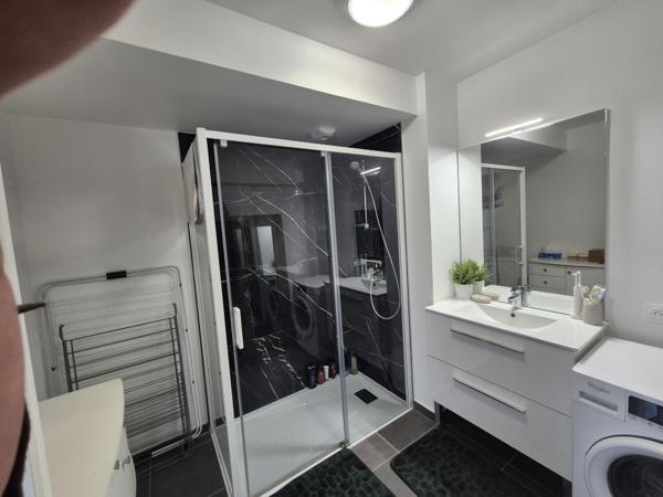 Saint-Jorioz (74410) Bel appartement de type 3, 69,17 m², avec 2 terrasses et 1 garage