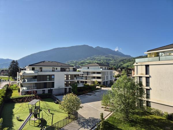 Saint-Jorioz (74410) Bel appartement de type 3, 69,17 m², avec 2 terrasses et 1 garage