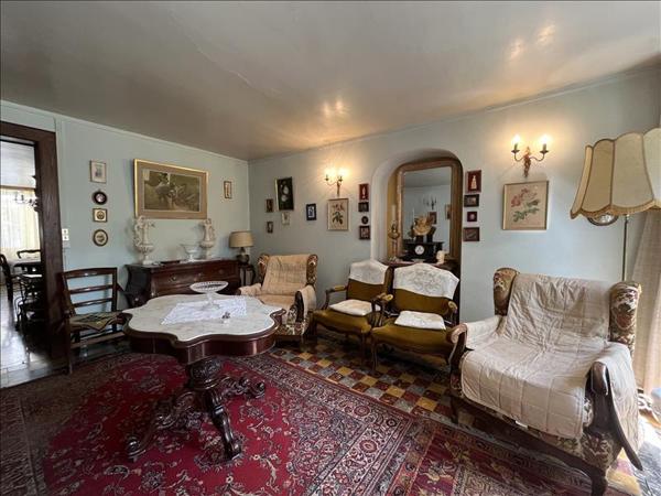 Maison à vendre |  Montredon-Labessonnié |  9 pièces | 213 m²