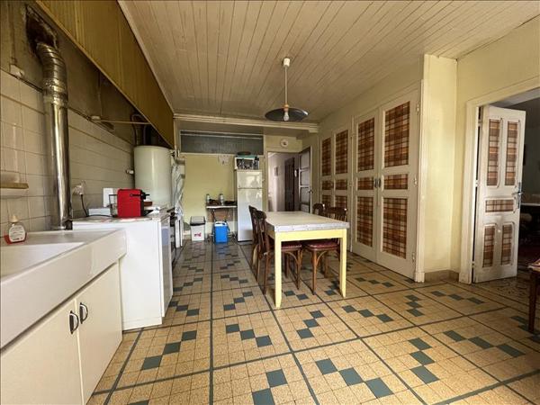 Maison à vendre |  Montredon-Labessonnié |  9 pièces | 213 m²