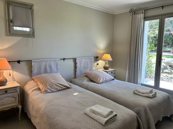 Golf de Pont Royal, maison de charme plain pied direct le fairway