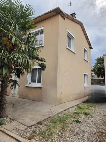 Maison à vendre 4 pièces VIAS (34)