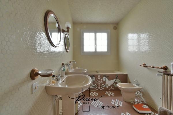 Maison familiale au coeur de Doué la Fontaine - Potentiel de 6 chambres