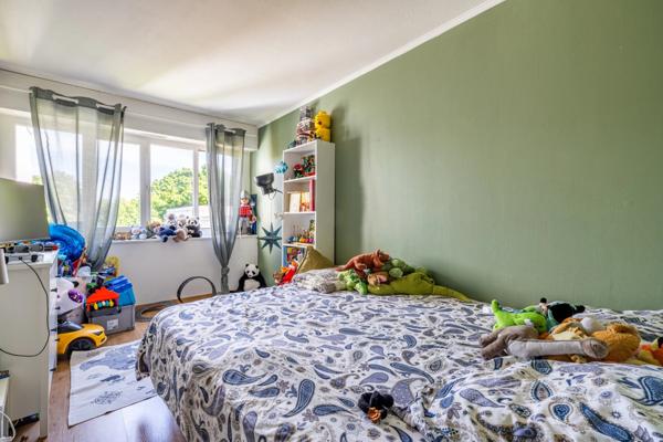 EVRY-COURCOURONNES (91000) - APPARTEMENT 4 PIECES - TRES LUMINEUX - TERRASSE