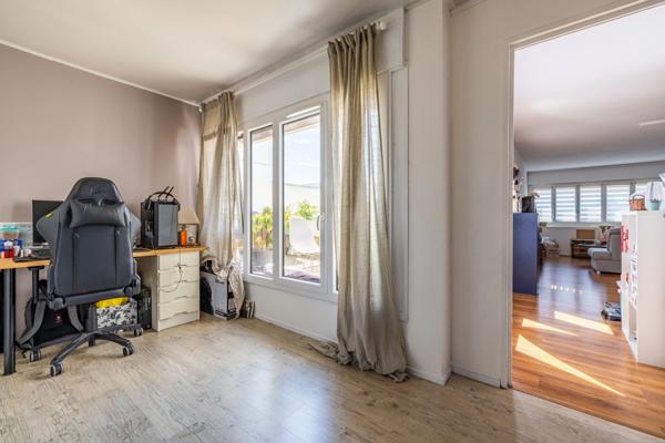 EVRY-COURCOURONNES (91000) - APPARTEMENT 4 PIECES - TRES LUMINEUX - TERRASSE