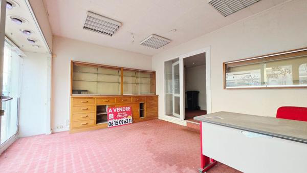 BOURGES CENTRE MURS LOCAL BUREAUX 27M²