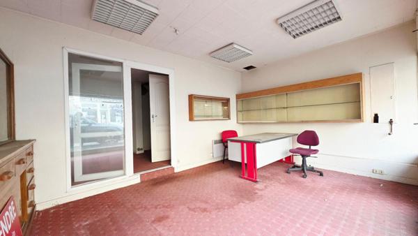 BOURGES CENTRE MURS LOCAL BUREAUX 27M²