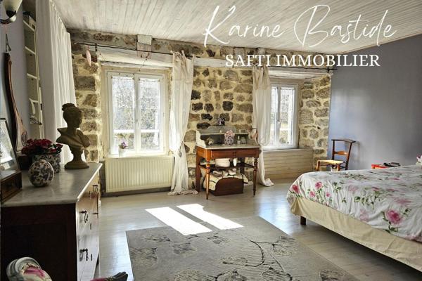 Corps de ferme de prestige composé de 2 maisons indépendantes