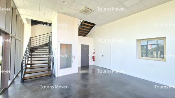 BUREAUX 250 M² À LOUER - VILLENAVE D'ORNON ZI CHANTELOISEAU